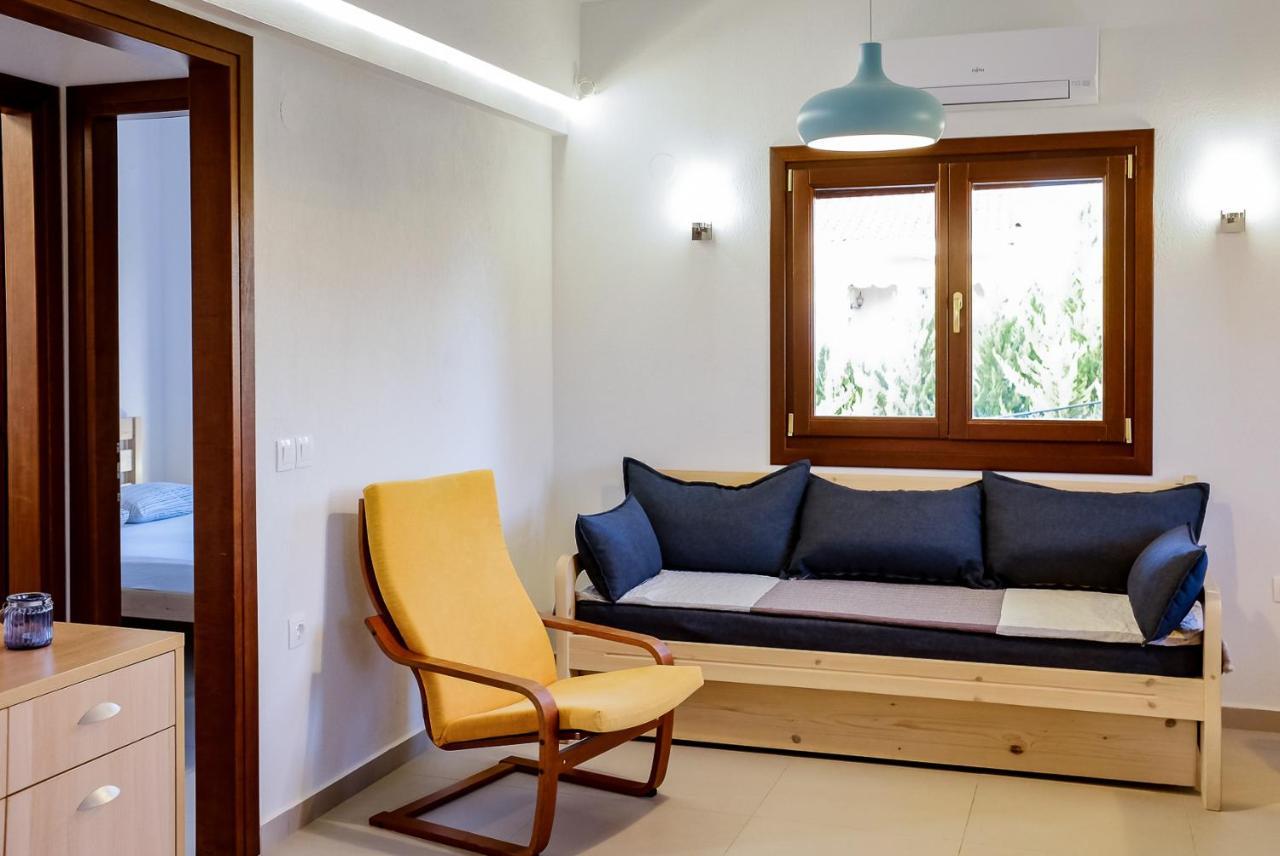 Seasidelongo Houses 1 Min From The Beach Of Nikiti Exterior photo