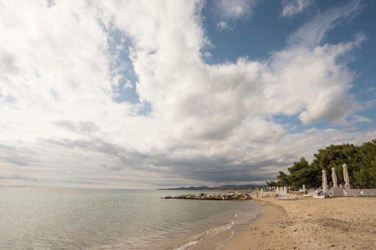 Seasidelongo Houses 1 Min From The Beach Of Nikiti Exterior photo